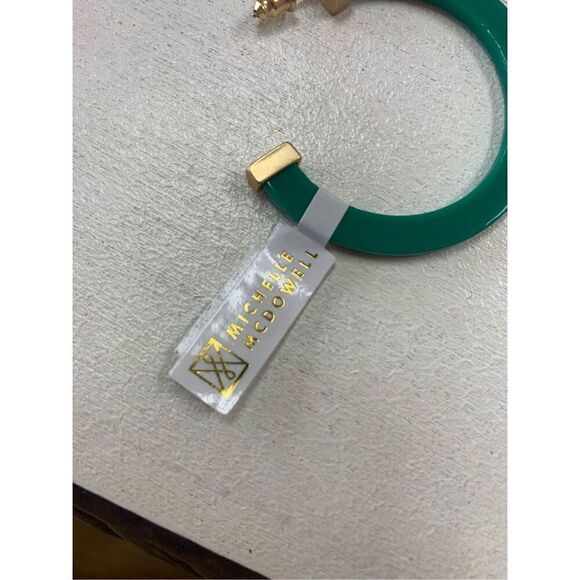 Michelle Mcdowell Women's Classic Acrylic Hoops Large Green NWT - Picture 4 of 6